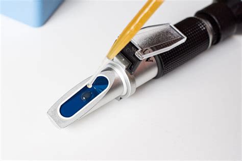 wort refractometer|how to use a refractometer.